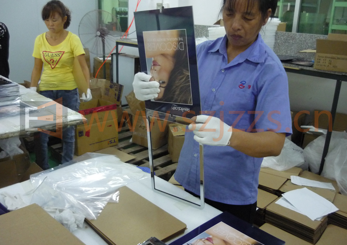 revitalash品牌化妝品展示架組裝