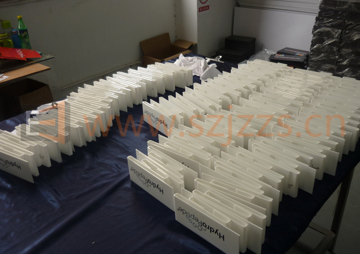 RP006886護膚品展示架案例