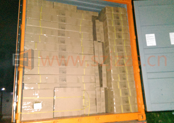 亞克力展示架裝車完成